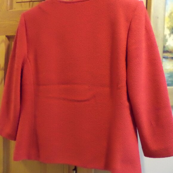 St. John RED Knit Jacket ~ Black Button Closure (7 Buttons) Size:  Small - Picture 10 of 11